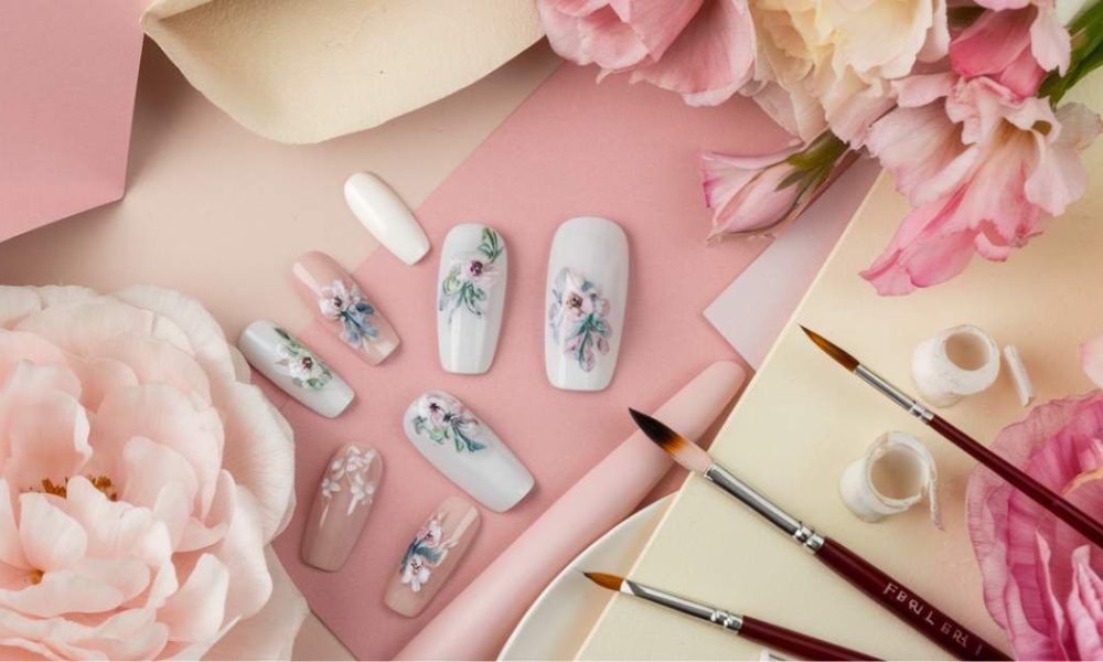 15 Floral Nail Art Designs