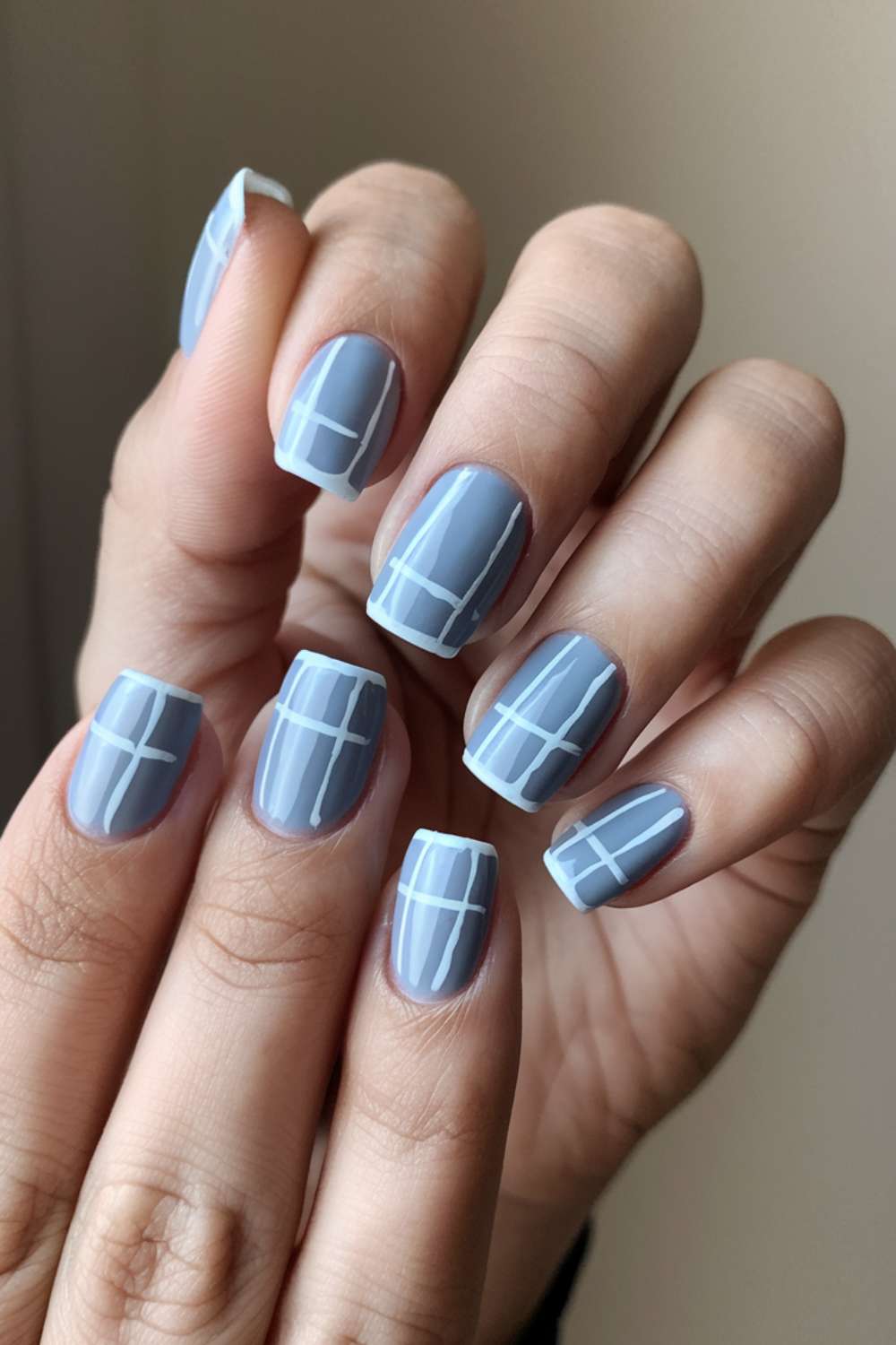 Chic Minimalist Nail Art