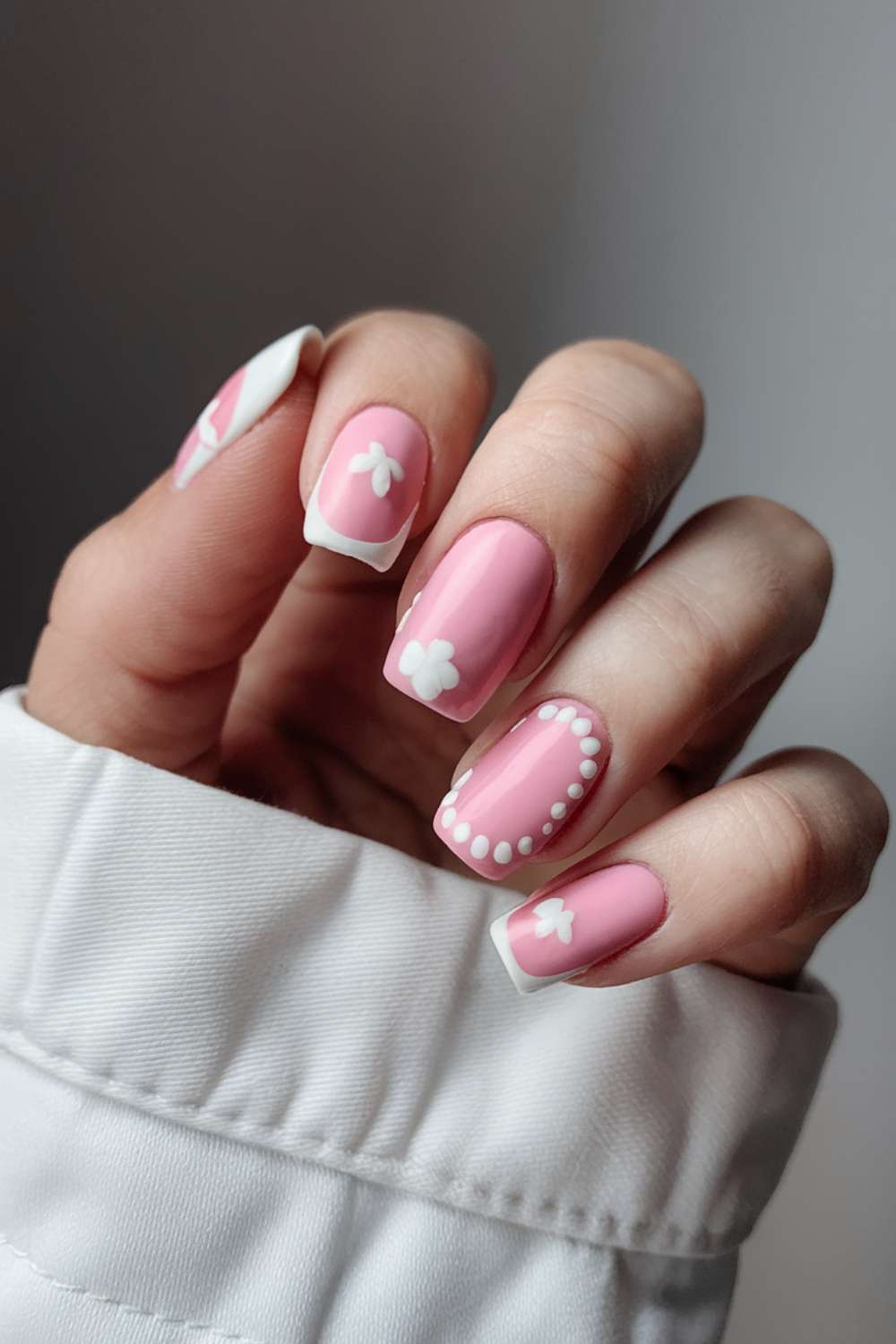 Classic Nail Art Pink Simple