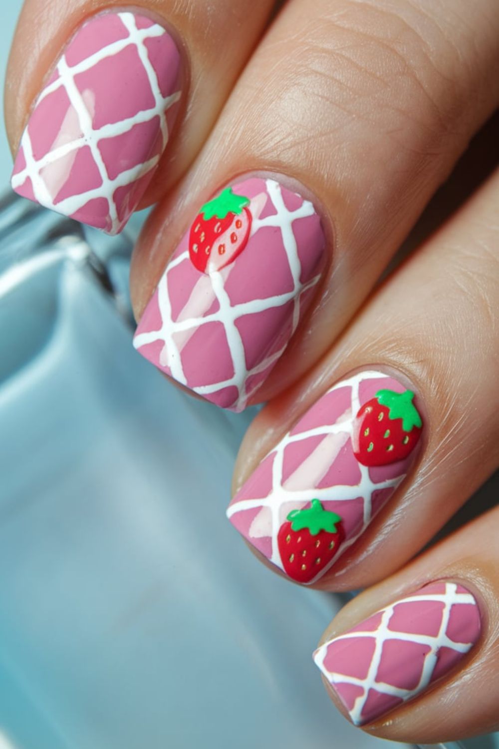 Geometric Strawberry Pop nail art ideas