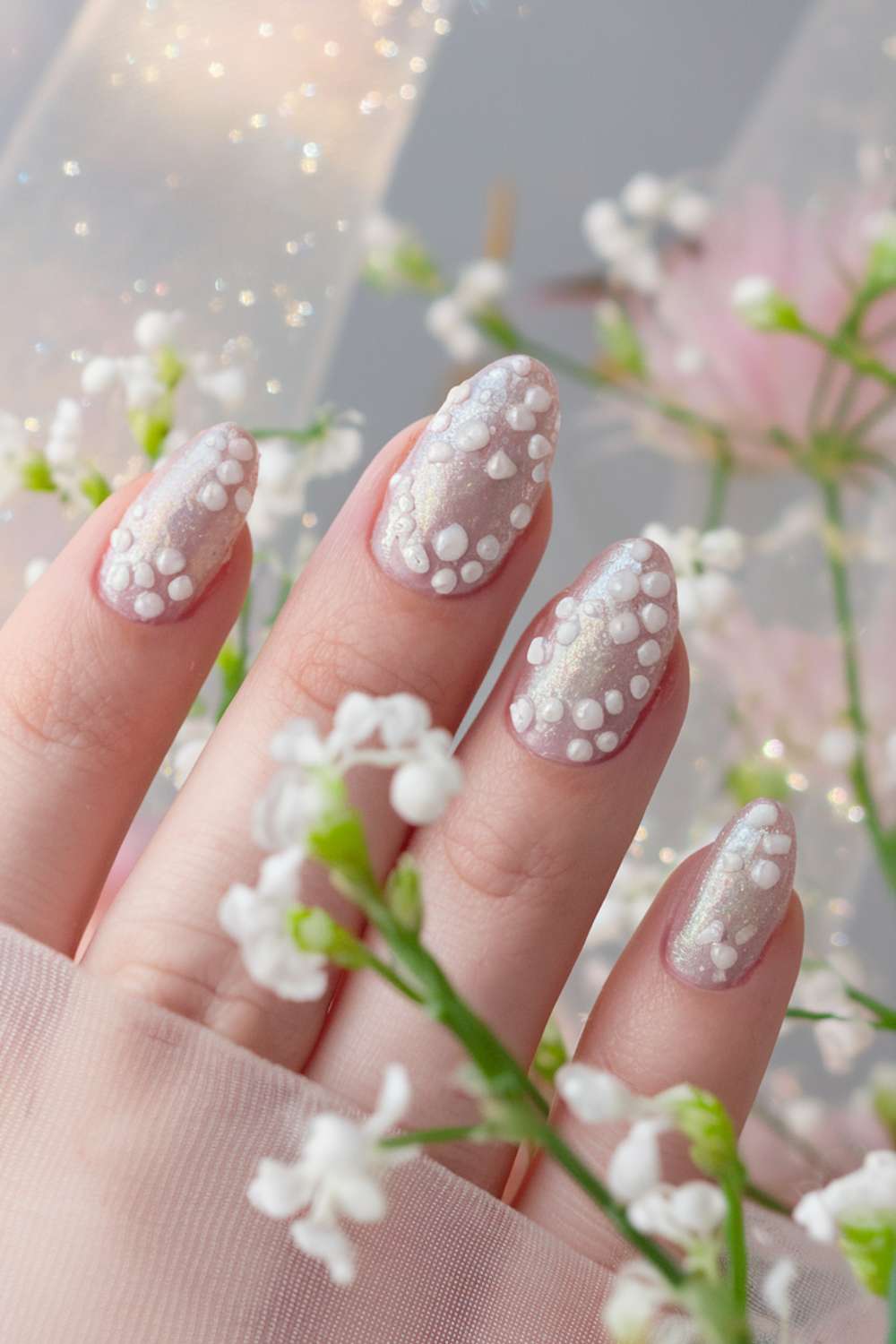 Soft Sparkle Nails art design