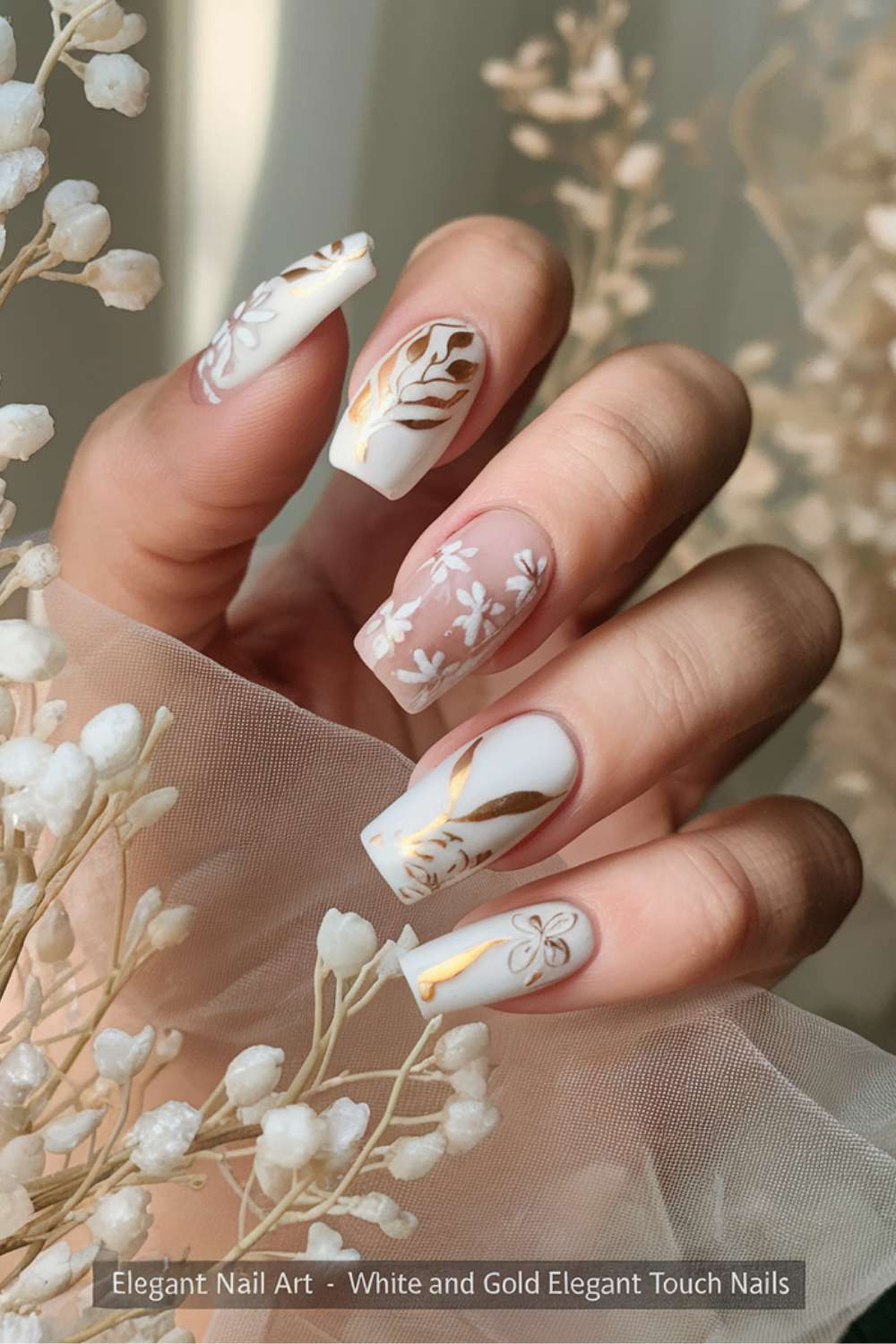 White and Gold Elegant Touch Nails