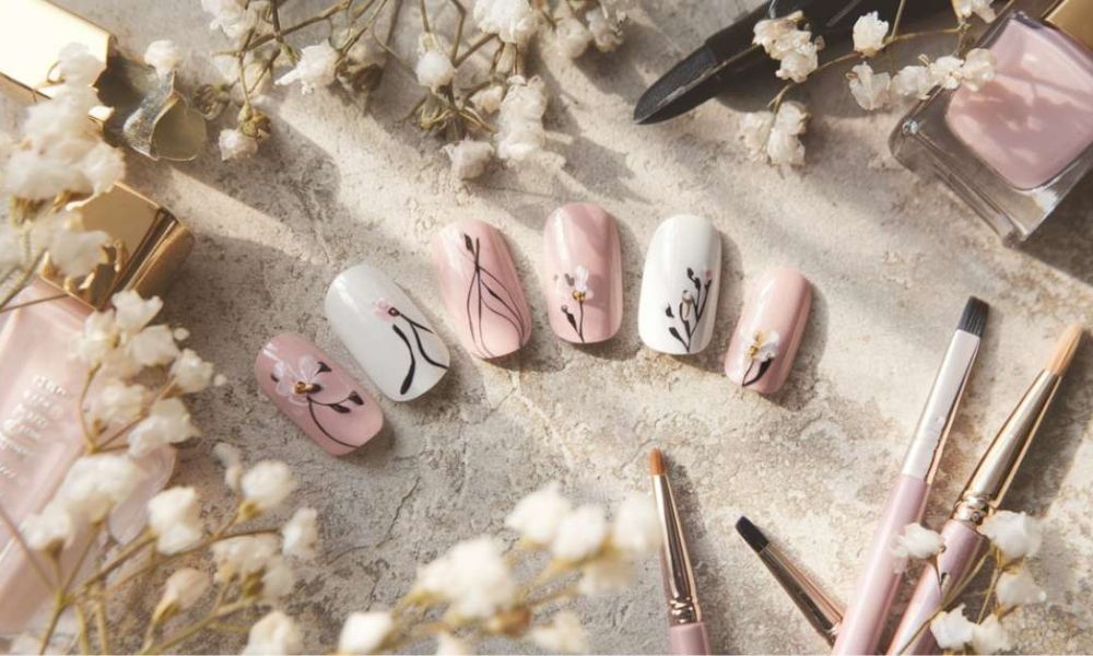 15 Chic Boho Nail Art Designs