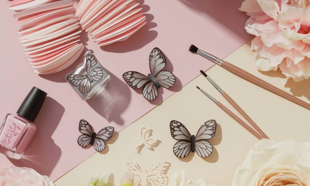 15 Must-Try Butterfly Nail Art