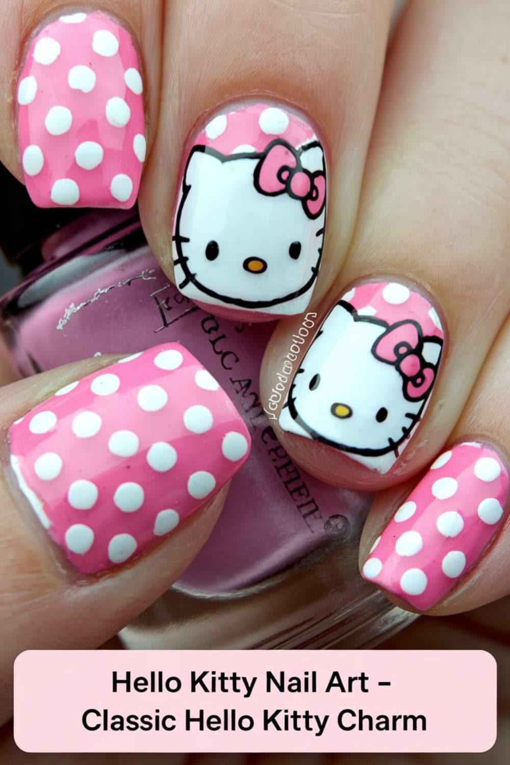Classic Hello Kitty Charm nail art idea