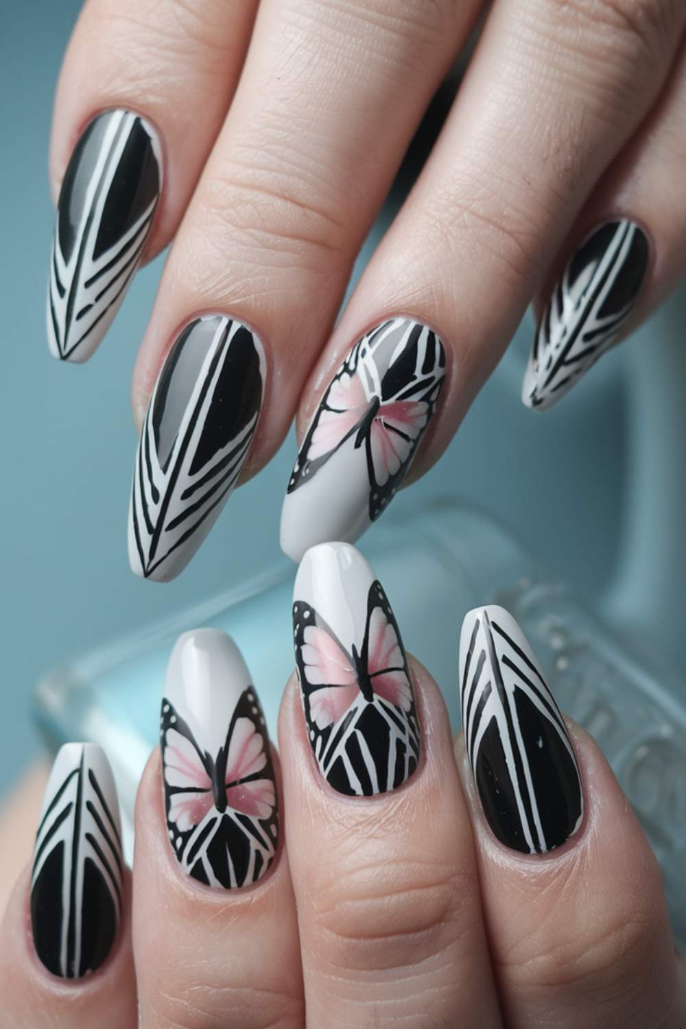 Geometric Butterfly Lines Nail
