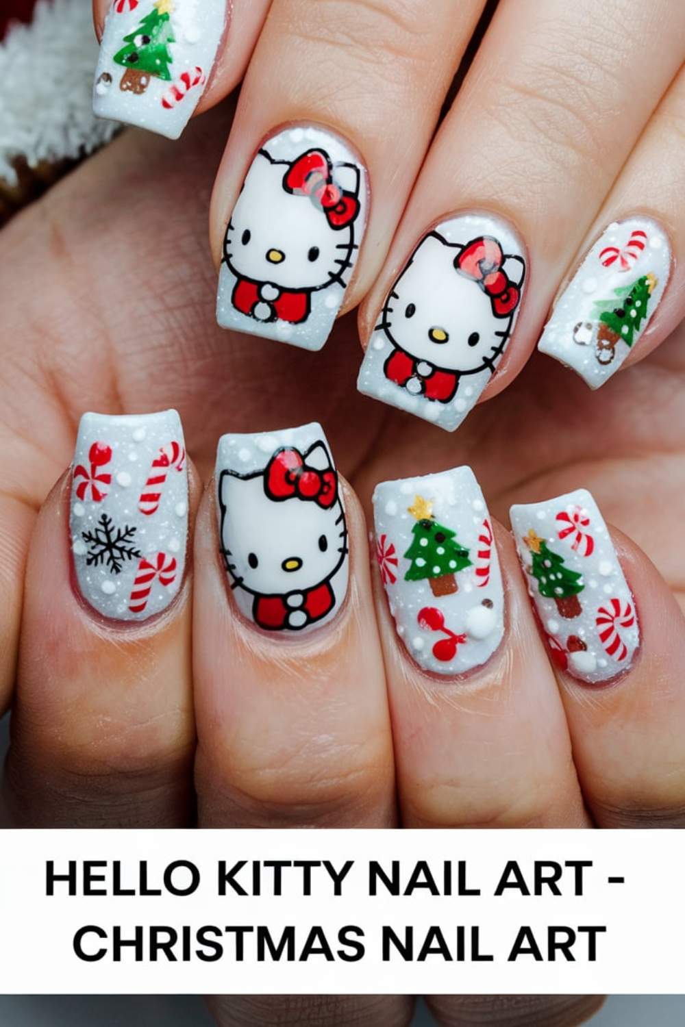 Hello Kitty Christmas Nail Art